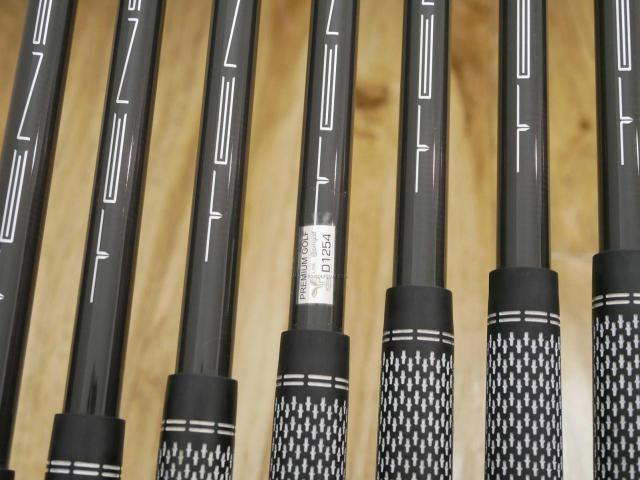 Iron set : Titleist : ชุดเหล็ก Titleist AP1 718 (ออกปี 2018) มีเหล็ก 5-Pw,48 (7 ชิ้น) ก้านกราไฟต์ Mitsubishi TENSEI AMC IR Flex R