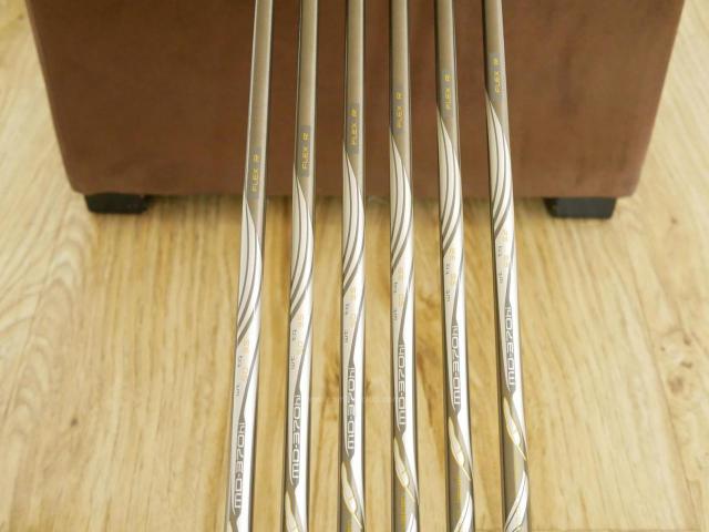 Iron set : Fourteen : ชุดเหล็ก Fourteen PC-66x (ตีง่าย หน้าเด้ง) มีเหล็ก 6-Pw,Aw (6 ชิ้น) ก้านกราไฟต์ Flex R