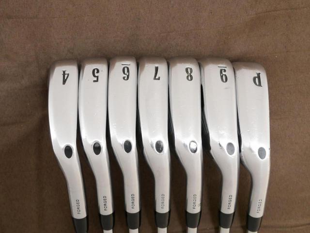 Iron set : Callaway : ชุดเหล็ก Callaway X-Tour (Forged) มีเหล็ก 4-Pw (7 ชิ้น) ก้านเหล็ก Flex S