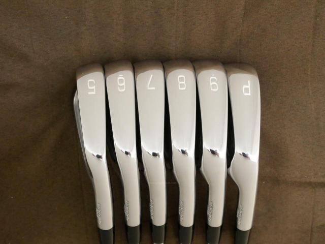 Iron set : Mizuno : ชุดเหล็ก Mizuno MP-20 MMC Forged (ออกปี 2020) มีเหล็ก 5-Pw (6 ชิ้น) ก้านเหล็ก NS Pro 950 Flex R