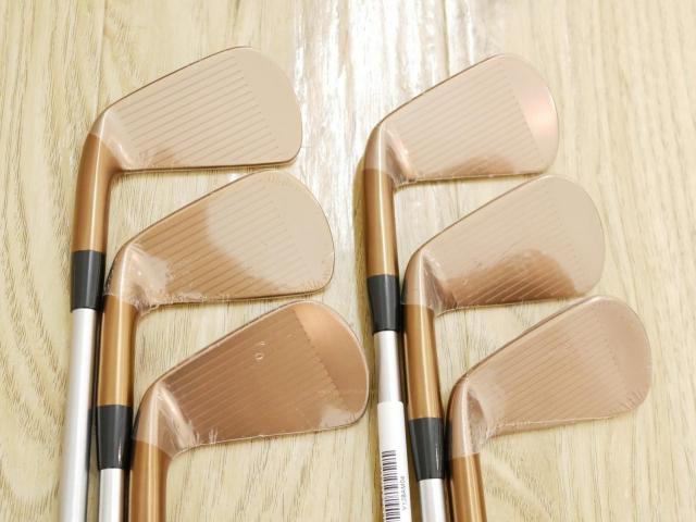 Iron set : Other Brand : **ของใหม่ ยังไม่แกะพลาสติก** ชุดเหล็ก Cobra King RF Forged MB Copper Limited (หายาก นุ่มมากๆ คมมาก) มีเหล็ก 5-Pw (6 ชิ้น) ก้านเหล็ก KBS Tour C-Taper 120 Flex S
