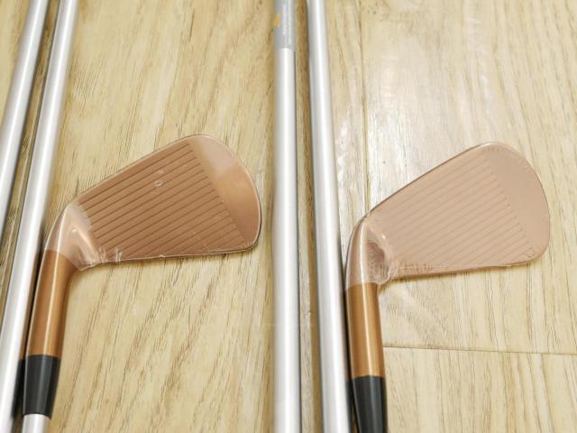 Iron set : Other Brand : **ของใหม่ ยังไม่แกะพลาสติก** ชุดเหล็ก Cobra King RF Forged MB Copper Limited (หายาก นุ่มมากๆ คมมาก) มีเหล็ก 5-Pw (6 ชิ้น) ก้านเหล็ก KBS Tour C-Taper 120 Flex S
