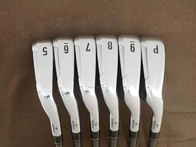 Iron set : Callaway : ชุดเหล็ก Callaway Legacy V (Forged) มีเหล็ก 5-Pw (6 ชิ้น) ก้านกราไฟต์ Flex SR