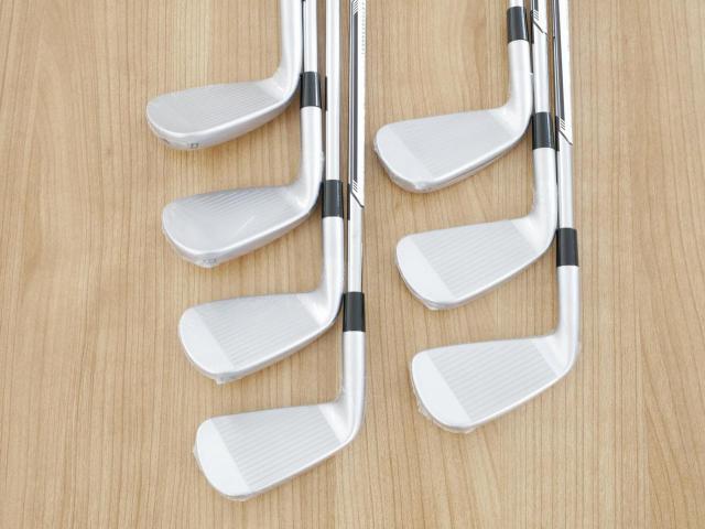 Iron set : Taylormade : **ของใหม่ ยังไม่แกะพลาสติก** ชุดเหล็ก Taylormade P790 (ตัวท้อปสุด ล่าสุด ปี 2023 Japan Spec.) มีเหล็ก 4-Pw (7 ชิ้น) ก้านเหล็ก NS Pro 950 NEO Flex S