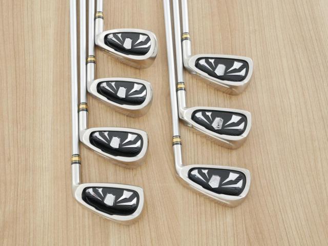 Iron set : Other Brand : ชุดเหล็ก Quelot Aerial (ใบใหญ่ ตีง่าย ไกล) มีเหล็ก 5-Pw,Aw (7 ชิ้น) ก้านกราไฟต์ Fujikura MCI 50 Flex R