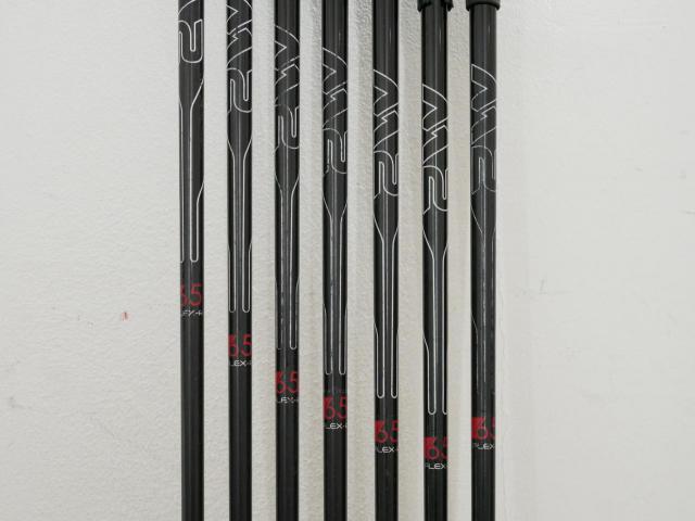 Iron set : Taylormade : ชุดเหล็ก Taylormade M2 มีเหล็ก 5-Pw,Sw (7 ชิ้น) ก้านกราไฟต์ 65 Flex R