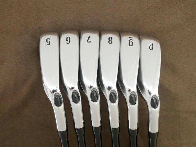 Iron set : Callaway : ชุดเหล็ก Callaway Collection (ตีง่าย ไกล) มีเหล็ก 5-Pw (6 ชิ้น) ก้านกราไฟต์ Flex R