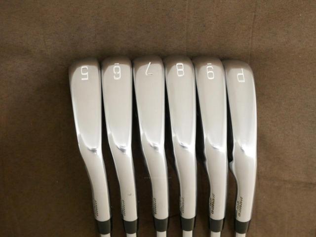 Iron set : Mizuno : ชุดเหล็ก Mizuno Pro 245 Forged (ปี 2024 นุ่ม แน่น ระยะดี) มีเหล็ก 5-Pw (6 ชิ้น) ก้านเหล็ก NS Pro 950 NEO Flex S