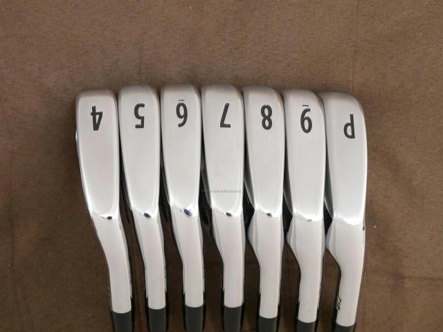 Iron set : Titleist : ชุดเหล็ก Titleist AP2 712 Forged มีเหล็ก 4-Pw (7 ชิ้น) ก้านเหล็ก Dynamic Gold S200