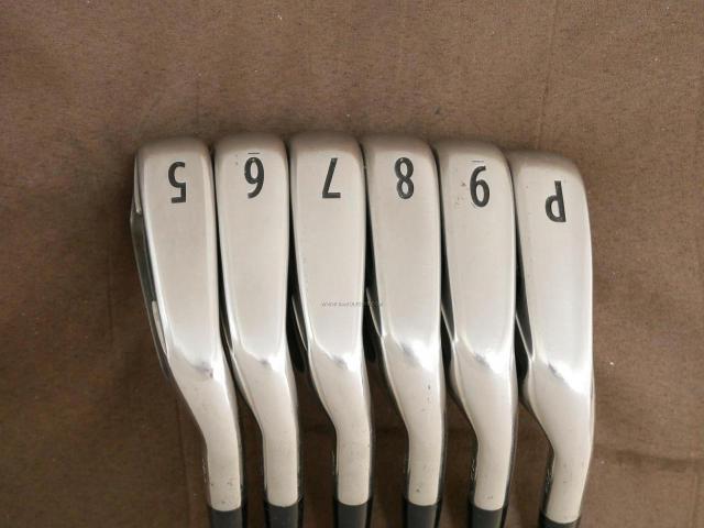 Iron set : Titleist : ชุดเหล็ก Titleist AP1 712 มีเหล็ก 5-Pw (6 ชิ้น) ก้านกราไฟต์ Fujikura Rombax 60 Flex S