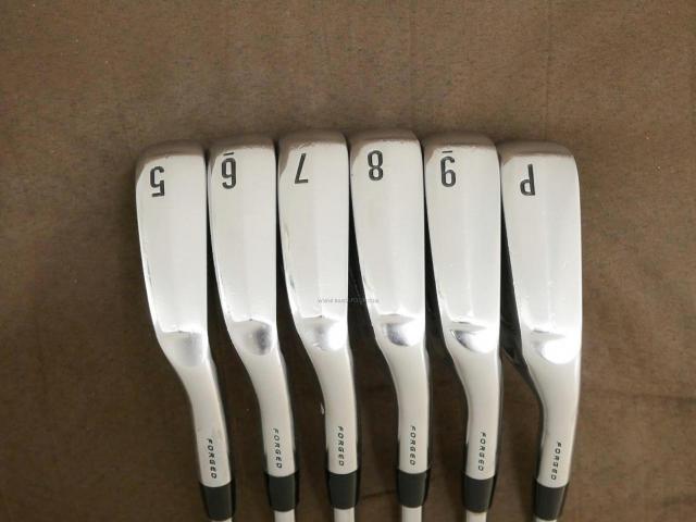 Iron set : Other Brand : ชุดเหล็ก Srixon ZX5 MK II Forged (รุ่นใหม่ล่าสุด ปี 2023) มีเหล็ก 5-Pw (6 ชิ้น) ก้านเหล็ก NS Pro ZELOS 8 Flex R