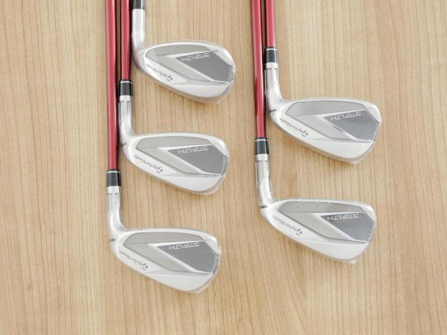 Lady club : All : **ของใหม่ ยังไม่แกะพลาสติก** ชุดเหล็ก Taylormade Stealth (รุ่นปี 2023 Japan Spec.) มีเหล็ก 7-Pw,Sw (5 ชิ้น) ก้านกราไฟต์ Mitsubishi Tensei TM40 Flex A (Lady)