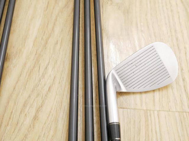 Iron set : Tourstage : ชุดเหล็ก Tourstage VIQ (Forged) มีเหล็ก 5-Pw,Aw (7 ชิ้น) ก้านกราไฟต์ Flex R