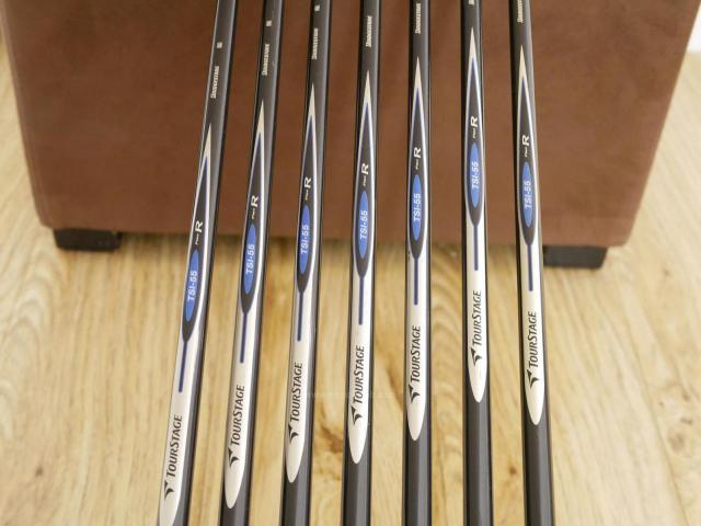 Iron set : Tourstage : ชุดเหล็ก Tourstage VIQ (Forged) มีเหล็ก 5-Pw,Aw (7 ชิ้น) ก้านกราไฟต์ Flex R