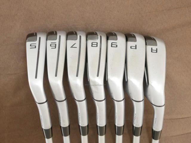 Iron set : Taylormade : ชุดเหล็ก Taylormade P790TI (ตัวท้อปสุด แพงสุด พรีเมียมสุดของ TM.) มีเหล็ก 5-Pw,Aw (7 ชิ้น) ก้านกราไฟต์ Fujikura MCI 60 Flex R