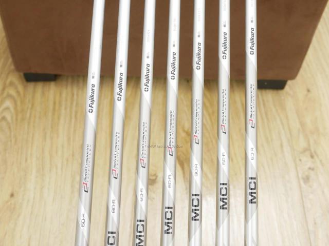 Iron set : Taylormade : ชุดเหล็ก Taylormade P790TI (ตัวท้อปสุด แพงสุด พรีเมียมสุดของ TM.) มีเหล็ก 5-Pw,Aw (7 ชิ้น) ก้านกราไฟต์ Fujikura MCI 60 Flex R