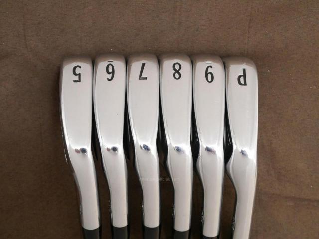 Iron set : Titleist : ชุดเหล็ก Titleist AP2 716 Forged มีเหล็ก 5-Pw (6 ชิ้น) ก้านเหล็ก Dynamic Gold AWT S200