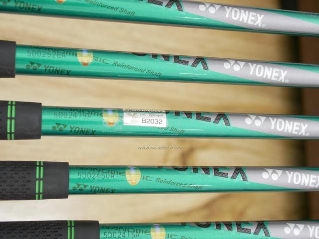 Iron set : Yonex : ชุดเหล็ก Yonex E-Zone Tri-G (รุ่นปี 2016 หน้าเด้ง ตีไกลมากๆ) มีเหล็ก 5-Pw (6 ชิ้น) ก้านกราไฟต์ Flex R