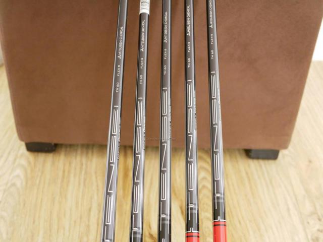 Iron set : Taylormade : **ของใหม่ ยังไม่แกะพลาสติก** ชุดเหล็ก Taylormade Stealth (ออกปี 2022 Japan Spec.) มีเหล็ก 6-Pw (5 ชิ้น) ก้านกราไฟต์ Mitsubishi Tensei TM60 Flex S