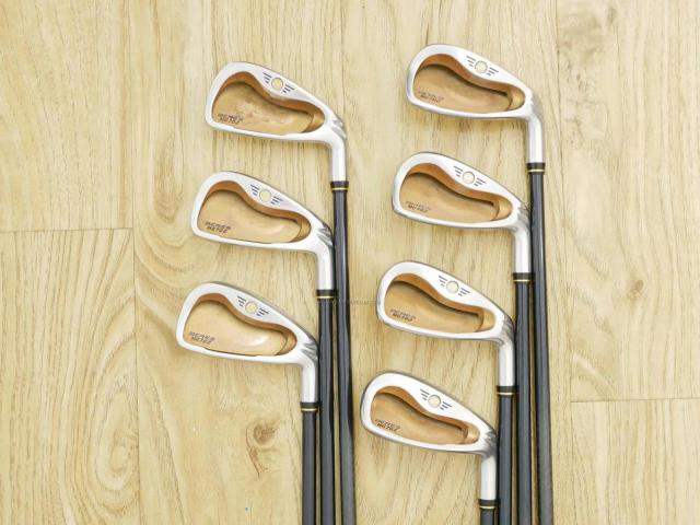 Iron set : Honma : **ก้าน 3 ดาว** ชุดเหล็ก Honma Beres MG702 มีเหล็ก 5-11 (7 ชิ้น) ก้าน ARMRQ B49 FLex R (3 ดาว)