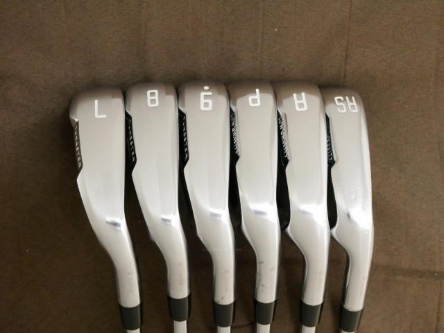 Iron set : Daiwa : ชุดเหล็ก Daiwa OnOff AKA FF (รุ่นปี 2022 หน้าเด้ง ตีไกลมากๆ) มีเหล็ก 7-Pw,Aw,As (6 ชิ้น) ก้านเหล็ก Dynamic Gold 105 R300