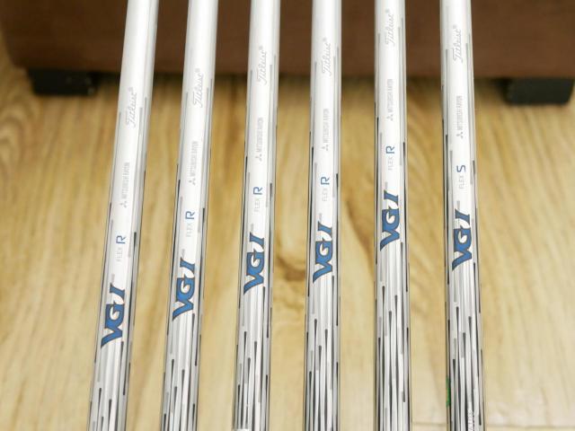 Iron set : Titleist : ชุดเหล็ก Titleist VG3 Type D Forged (ปี 2017 Japan Spec. ตีง่ายและไกลที่สุดของ Titleist) มีเหล็ก 6-Pw,Aw (6 ชิ้น) ก้านกราไฟต์ Mitsubishi VGI Flex R