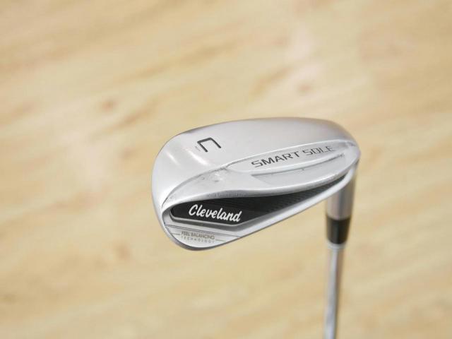 Wedge : Cleveland : Chipper Cleveland Smart Sole 3 Loft 42