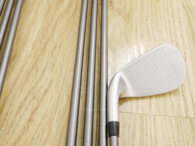 Iron set : Titleist : ชุดเหล็ก Titleist T400 (ตีง่ายที่สุด ไกลที่สุด ออกปี 2020) มีเหล็ก 7-Pw,43,49,55 (7 ชิ้น) ก้านกราไฟต์ Mitsubishi TENSEI 40 Flex R2