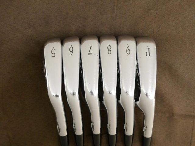 Iron set : Mizuno : ชุดเหล็ก Mizuno MP-55 (Forged) มีเหล็ก 5-Pw (6 ชิ้น) ก้านกราไฟต์ Flex R