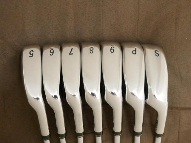 Iron set : Tsuruya : ชุดเหล็ก Tsuruya S-II (ใบใหญ่ ตีง่าย) มีเหล็ก 5-Pw,Sw (7 ชิ้น) ก้านเหล็ก NS Pro 950 Flex R