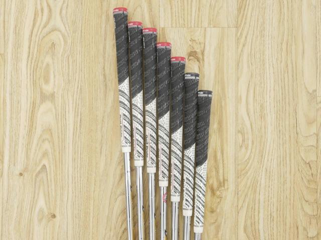 Iron set : Taylormade : ชุดเหล็ก Taylormade P770 Forged (ปี 2021 นุ่ม แน่น) มีเหล็ก 4-Pw (7 ชิ้น) ก้านเหล็ก Dynamic Gold EX Weight Lock Tour Issue S200