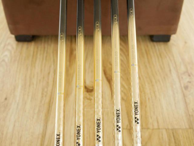 Iron set : Yonex : ชุดเหล็ก Yonex Royal E-Zone (รุ่นท๊อปสุด ก้านดีมาก หน้าเด้ง ตีไกลสุดๆ) มีเหล็ก 6-Pw (5 ชิ้น) ก้านกราไฟต์ NANOPREME Flex R