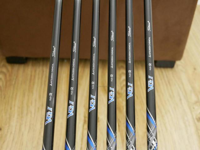 Iron set : Titleist : ชุดเหล็ก Titleist VG3 Type D Forged (รุ่นปี 2019 Japan Spec. ตีง่ายและไกลที่สุดของ Titleist) มีเหล็ก 5-Pw (6 ชิ้น) ก้านกราไฟต์ Mitsubishi VGI Flex R