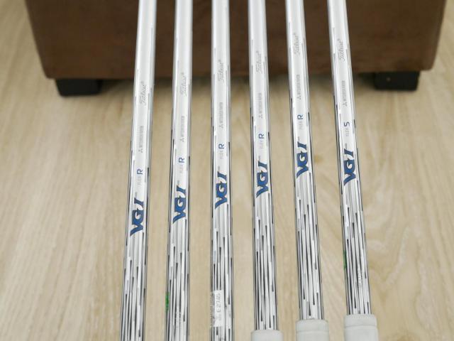 Iron set : Titleist : ชุดเหล็ก Titleist VG3 Type D Forged (ปี 2017 Japan Spec. ตีง่ายและไกลที่สุดของ Titleist) มีเหล็ก 6-Pw,Aw (6 ชิ้น) ก้านกราไฟต์ Mitsubishi VGI Flex R