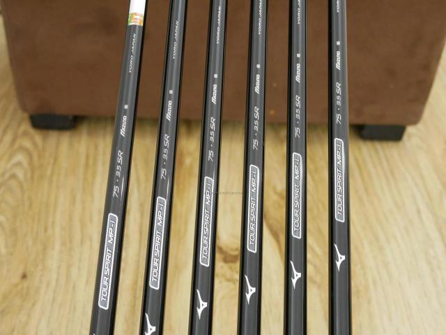 Iron set : Mizuno : ชุดเหล็ก Mizuno JPX EIII Hot Metal (รุ่นท้อป หน้าเด้ง ตีไกล) มีเหล็ก 5-Pw (6 ชิ้น) ก้านกราไฟต์ Flex SR