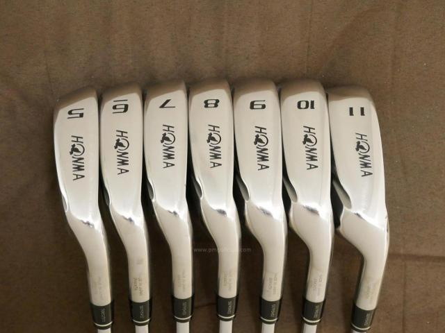 Iron set : Honma : ชุดเหล็ก Honma Bezeal 525 (ออกปี 2016 รุ่นนี้ใบใหญ่ที่สุดของ Honma) มีเหล็ก 5-11 (7 ชิ้น เทียบเท่า 4-Pw) ก้านเหล็ก NS Pro 950 Flex S